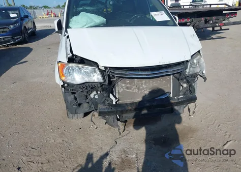 2015 Chrysler Town & Country Touring из США, поврежденный, VIN 2C4RC1BG1FR545041